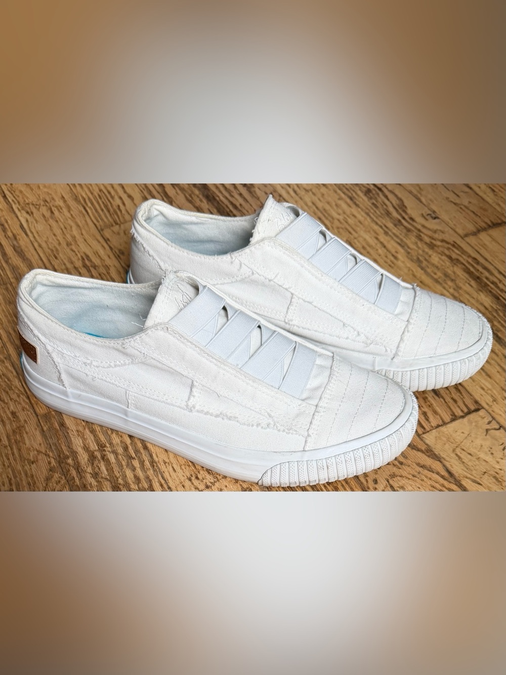 Blowfish Malibu White Frayed Slip On Sneakers Distressed Canvas 8.5